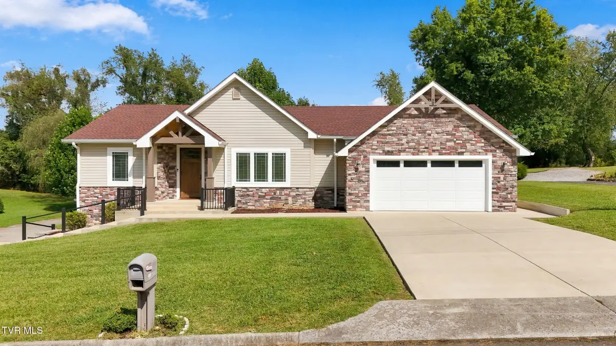 121 Carriage Lane, Blountville, TN 37617 - #1