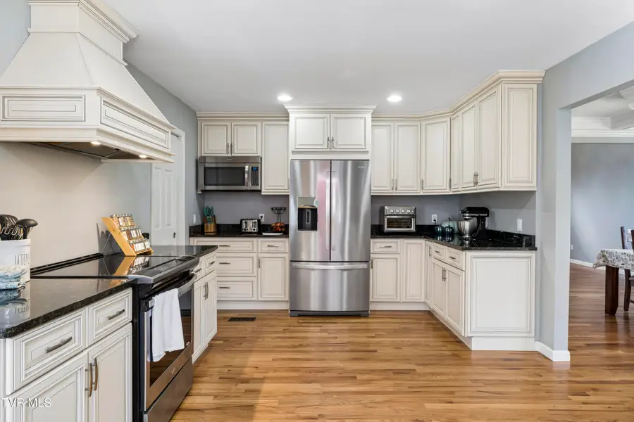4604 Stillwood Court, Kingsport, TN 37664 - #2