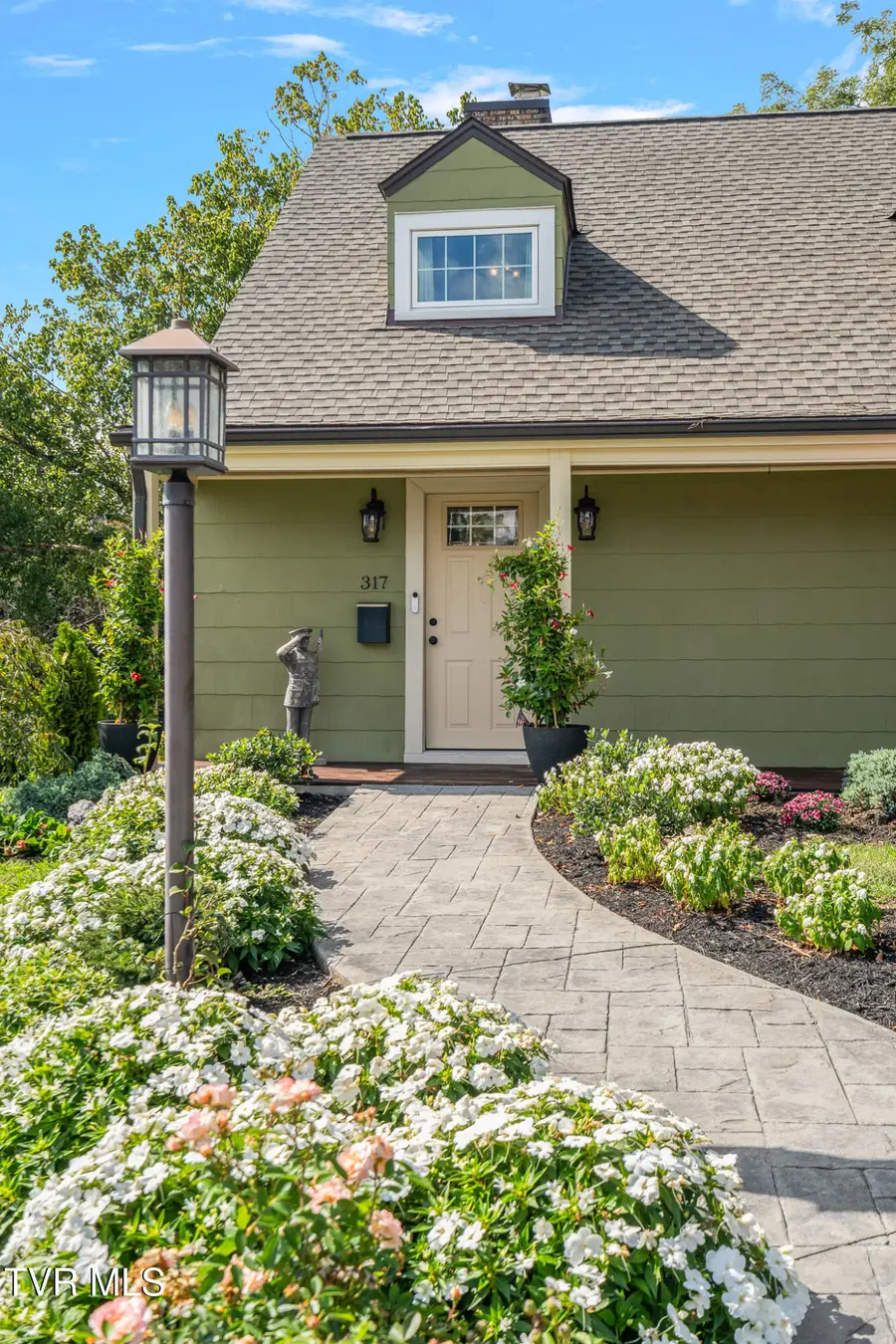 317 Oak Grove Avenue, Greeneville, TN 37745 - #2