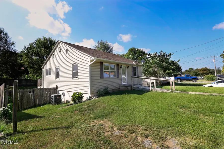 516 Brown Avenue, Morristown, TN 37813 - #3