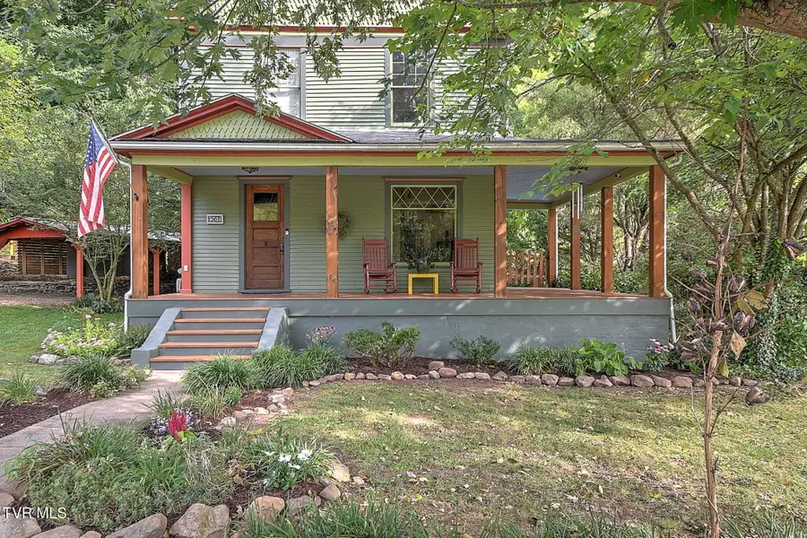 561 Clifton Street, Damascus, VA 24236 - #2