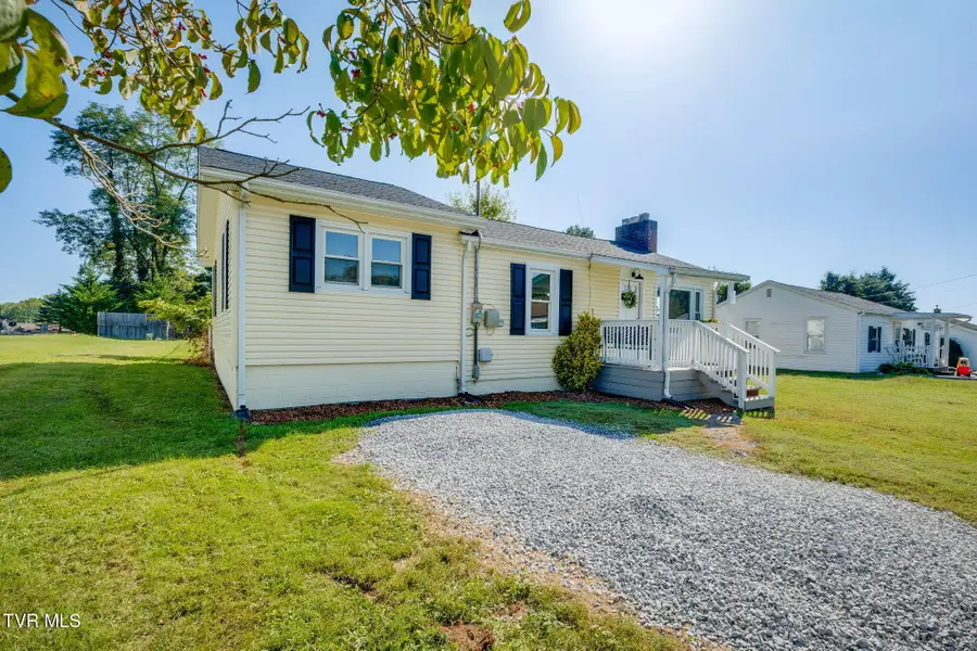 142 Southwest Fulkerson Street, Abingdon, VA 24210 - #3