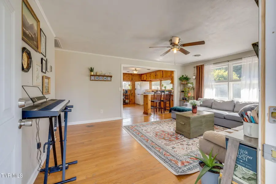 3412 Glen Alpine Road, Kingsport, TN 37660 - #3