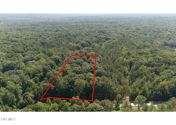 815 Strike King Drive Drive, Jackson, TN 38301