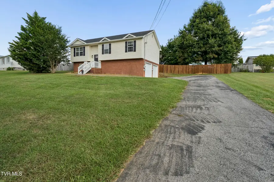 1111 Sycamore Creek Drive, Jonesborough, TN 37659 - #3
