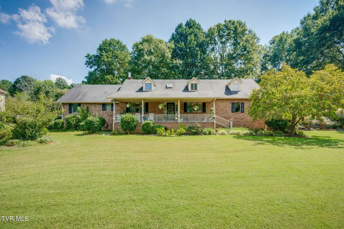 206 Spring Valley Road, Unicoi, TN 37692 - #1