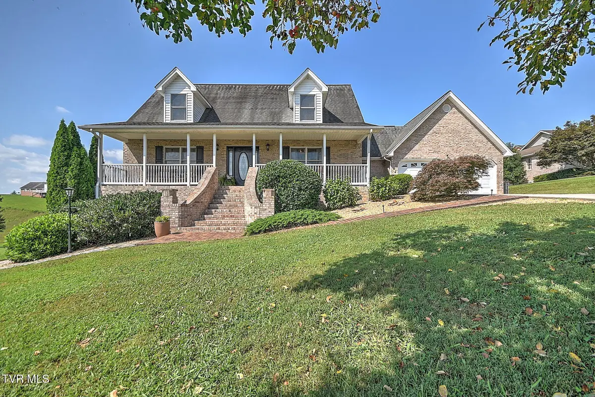 147 Richmond Avenue, Surgoinsville, TN 37873 - #1