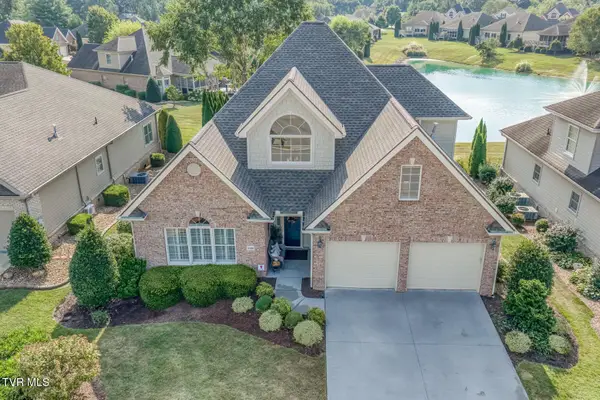 1036 Waterbrooke Lane, Johnson City, TN 37604