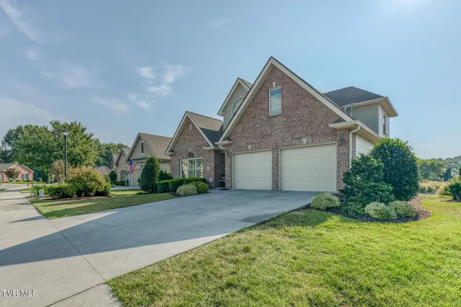 1036 Waterbrooke Lane, Johnson City, TN 37604 - #2