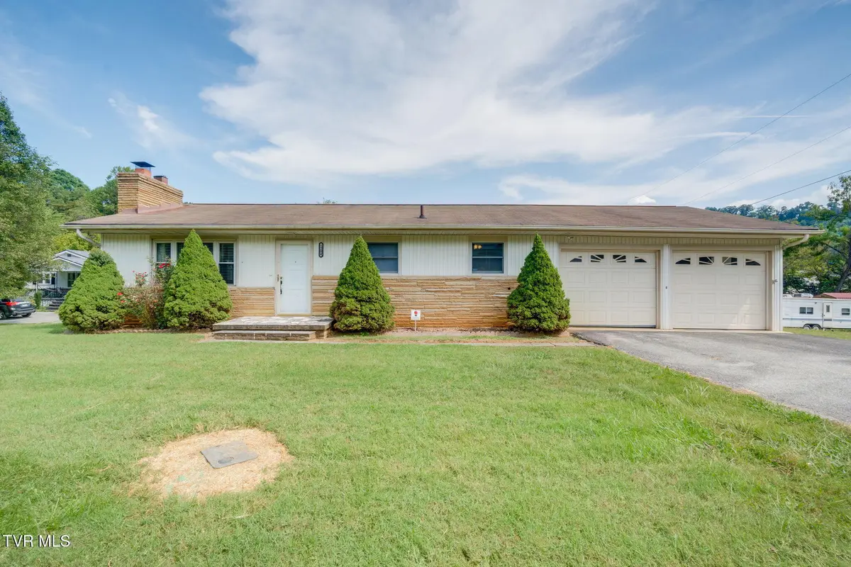 1284 Bristol Highway, Elizabethton, TN 37643 - #1