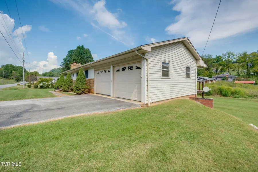 1284 Bristol Highway, Elizabethton, TN 37643 - #2