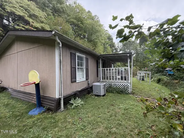9525 Donald Branch Road, Pound, VA 24279