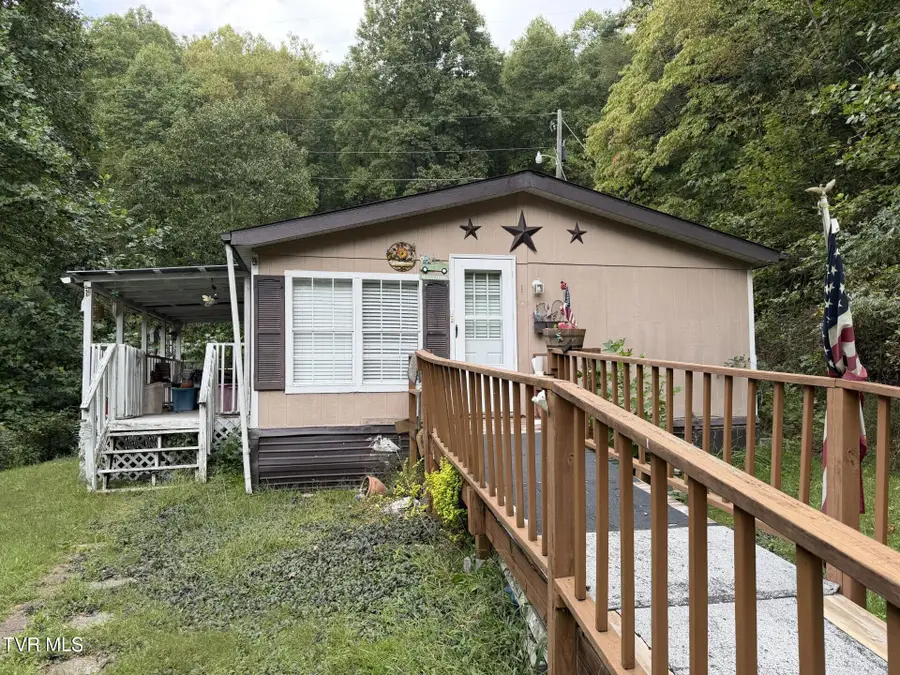 9525 Donald Branch Road, Pound, VA 24279 - #3