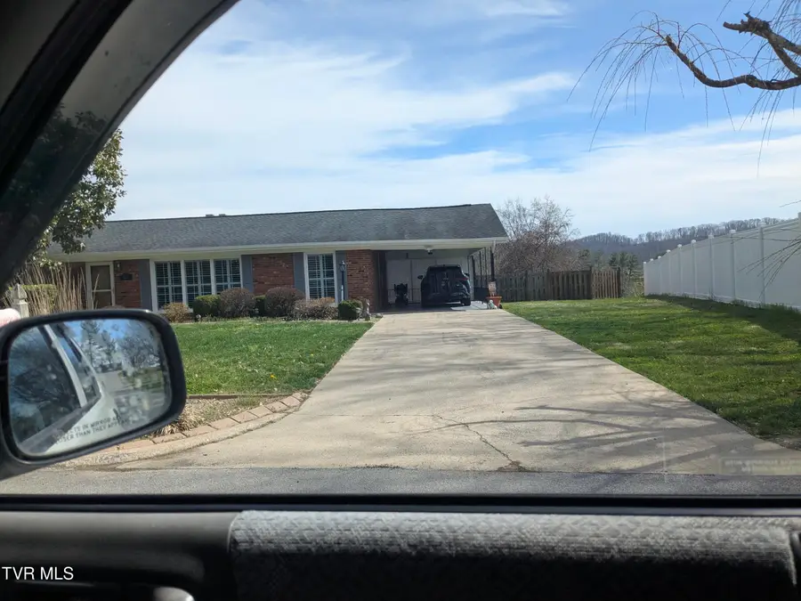 221 Oneida Court, Kingsport, TN 37664 - #2