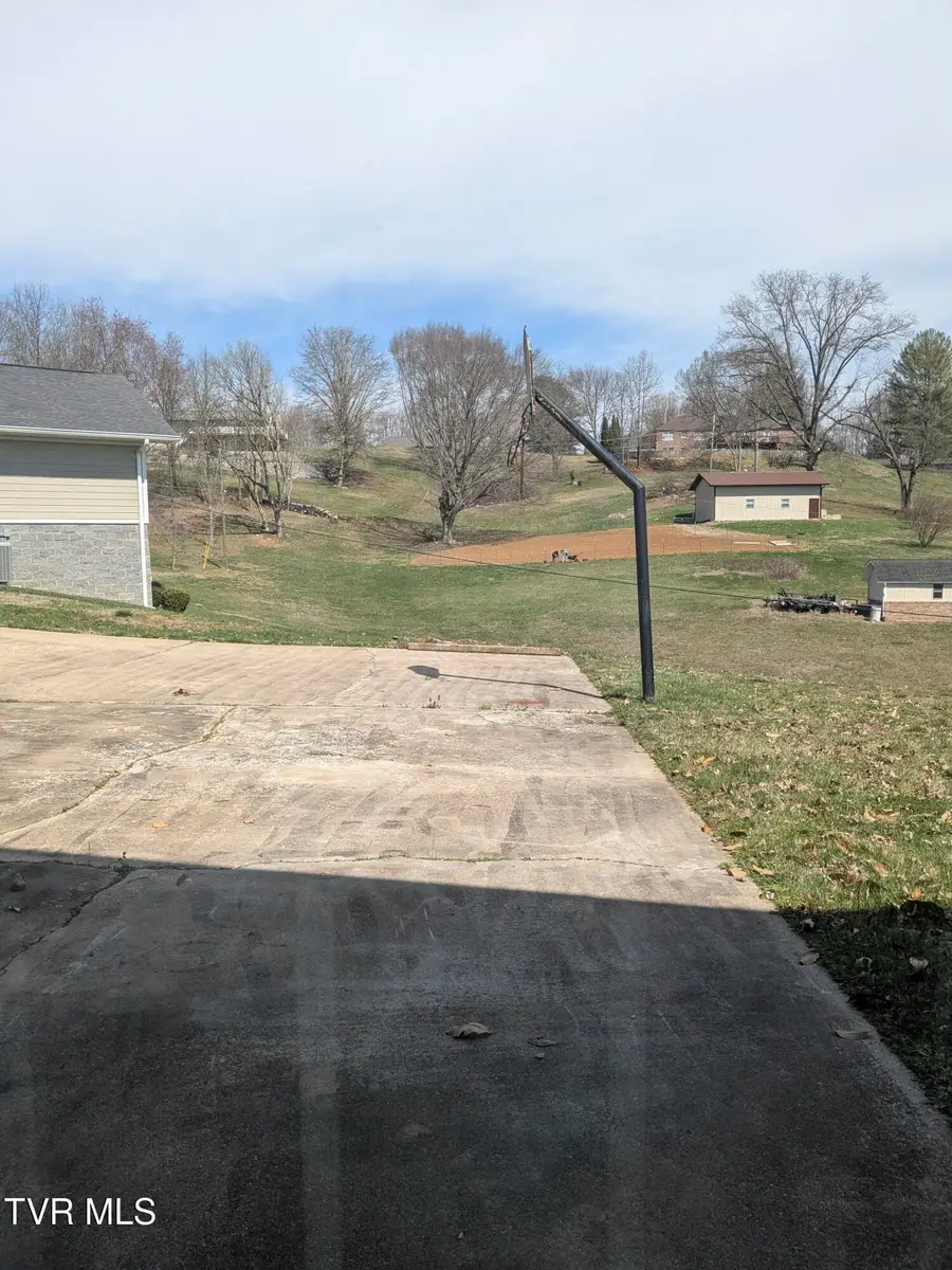 221 Oneida Court, Kingsport, TN 37664 - #3