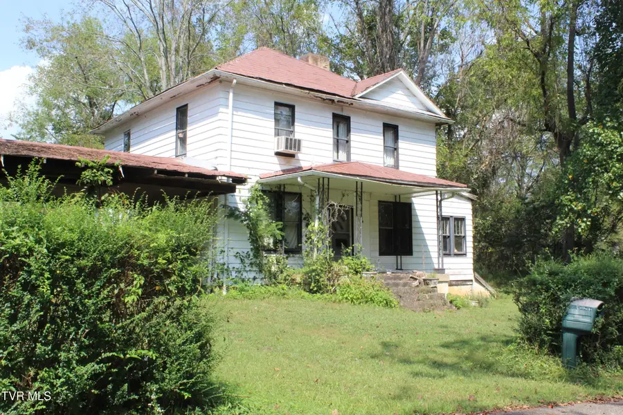 847 Leigh Avenue, Pennington Gap, VA 24277 - #2
