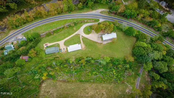 6672 Roan Creek Road, Butler, TN 37640