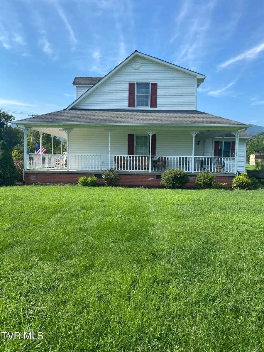239 Blue Springs Road, Elizabethton, TN 37643 - #3