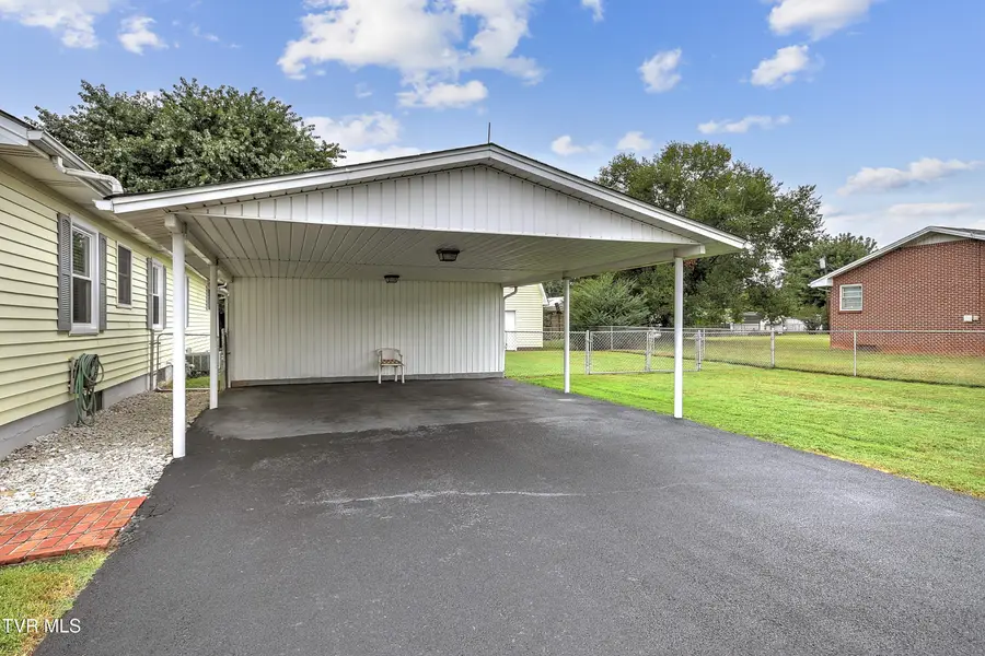 801 Hemlock Street, Elizabethton, TN 37643 - #3