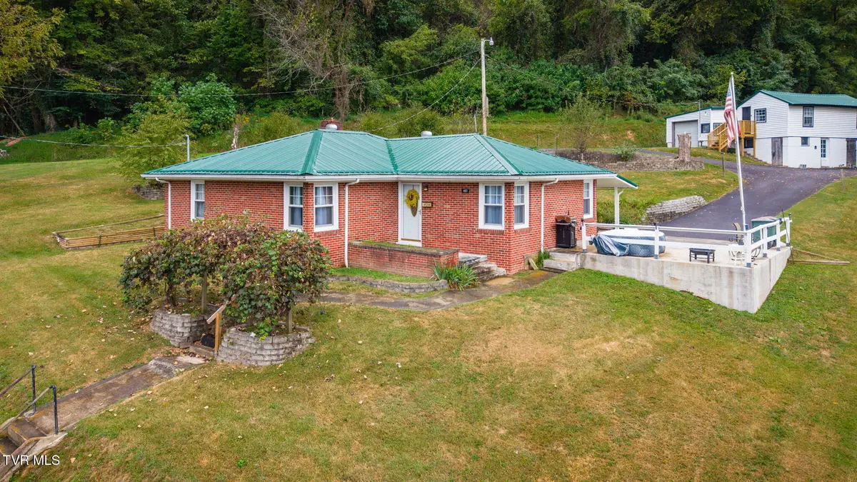 407 Allen Avenue, Elizabethton, TN 37643 - #1