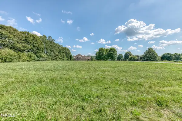 613 Waterstone Circle, Greeneville, TN 37745