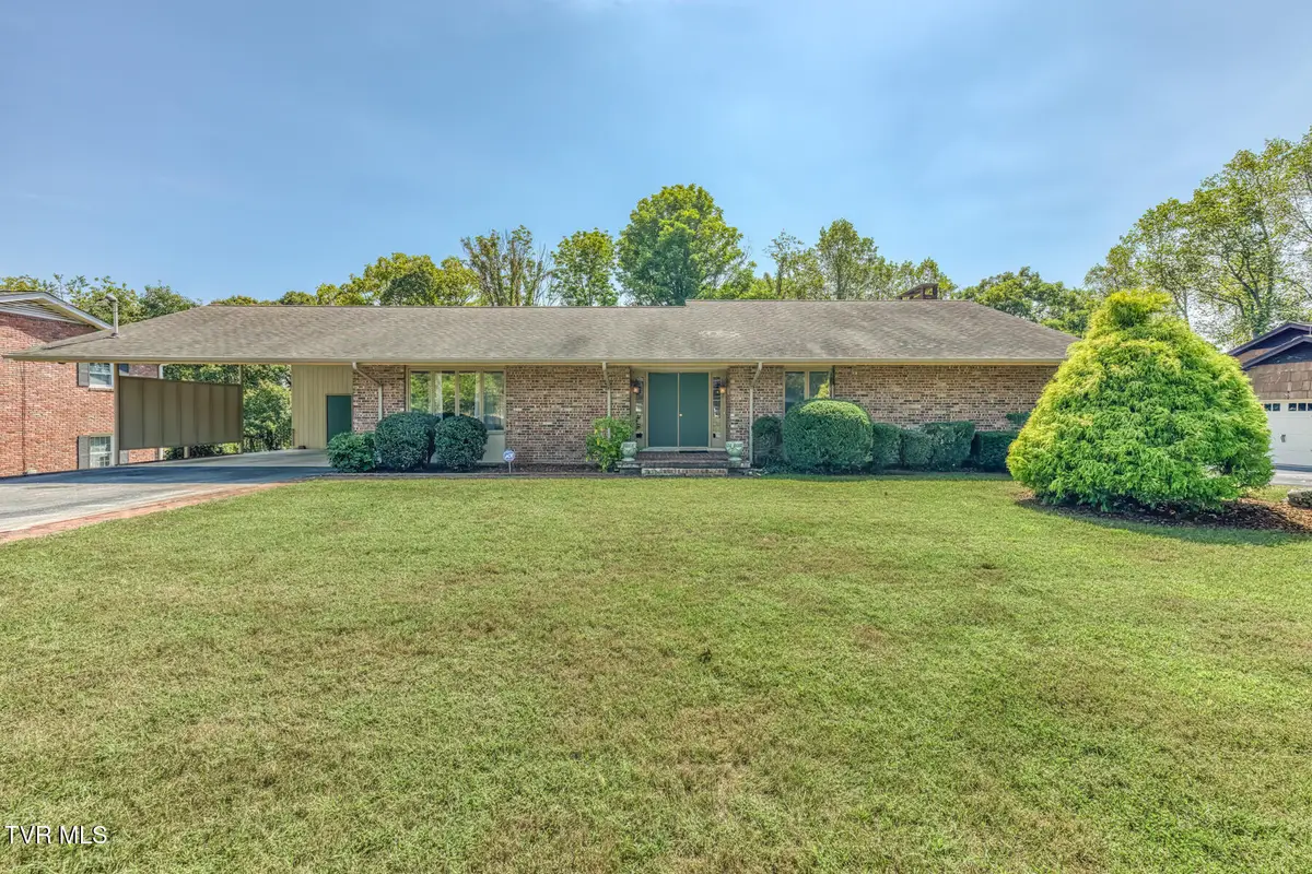 817 Beechwood Drive, Kingsport, TN 37663 - #1