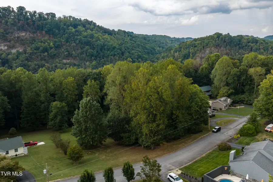 5057 Lake Forest Drive, Kingsport, TN 37663 - #2