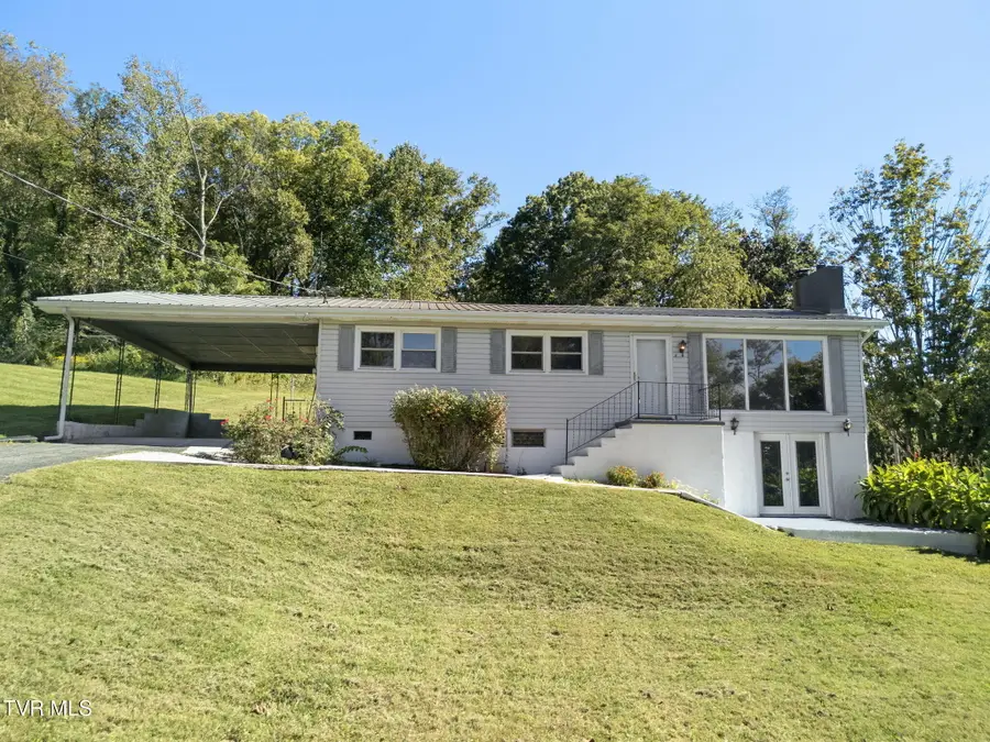 336 Cedar Street, Bluff City, TN 37618 - #2