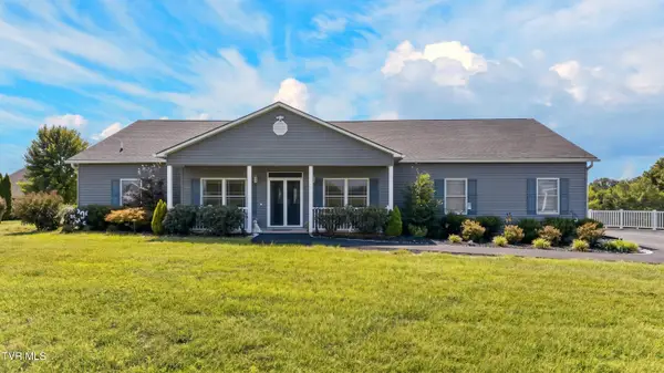 1971 Harbor Hills Drive, Dandridge, TN 37725