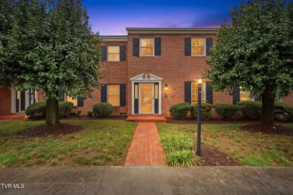2734 East Oakland Avenue #E47, Johnson City, TN 37601