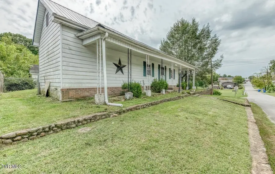 548 Cedar Street, Bluff City, TN 37618 - #3