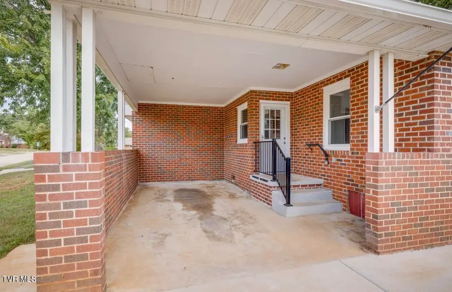 833 Fairmont Avenue, Kingsport, TN 37660 - #3