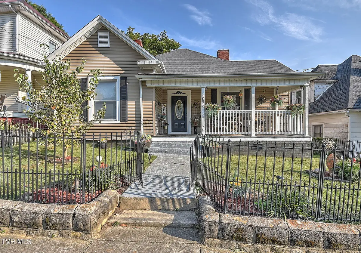 1235 Broad Street, Bristol, TN 37620 - #1