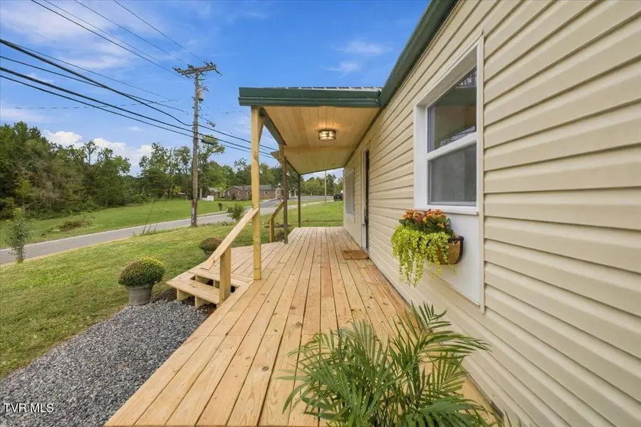 998 Bristol Caverns Highway, Bristol, TN 37620 - #3