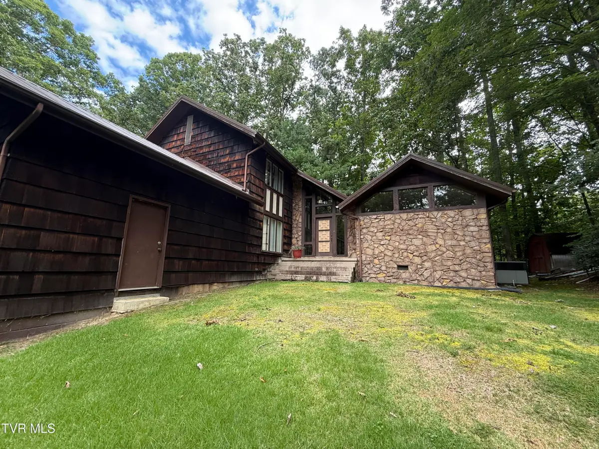 8931 Tanager Road, Wise, VA 24293 - #1