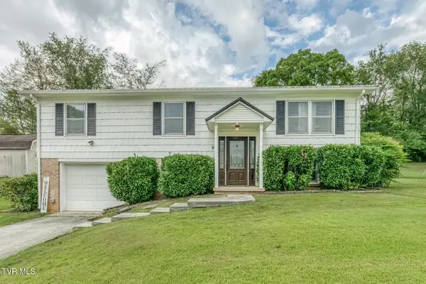 3200 Buckingham Drive, Johnson City, TN 37604