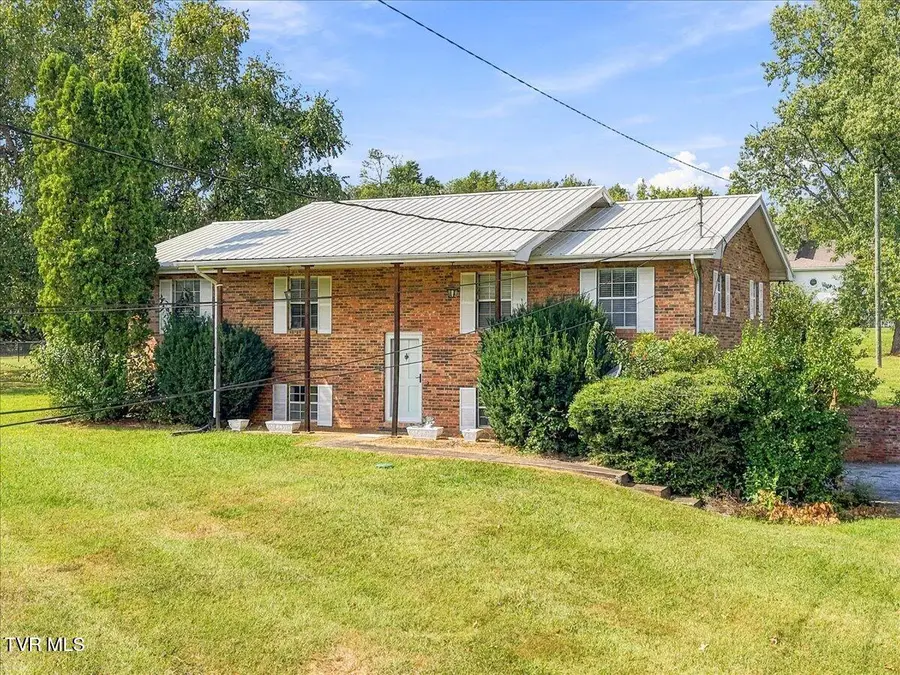 3220 Newport Highway, Greeneville, TN 37743 - #2