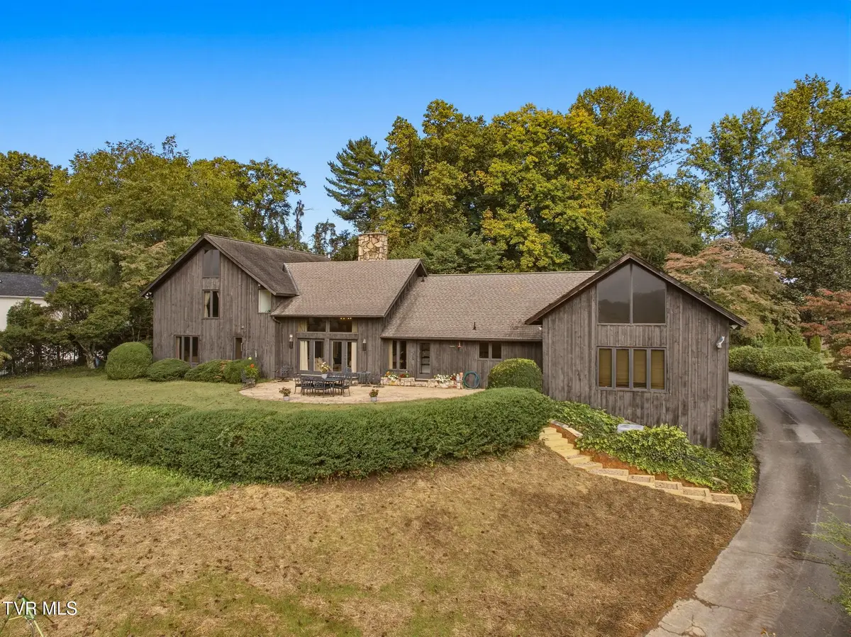 703 N Mountain View Circle, Johnson City, TN 37601 - #1