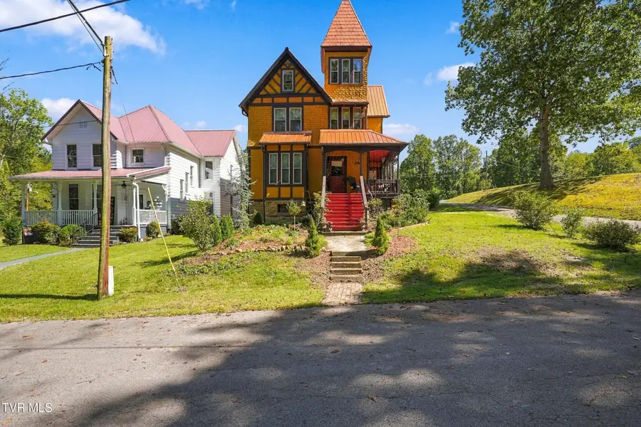 28 Hill Street, Big Stone Gap, VA 24219 - #3