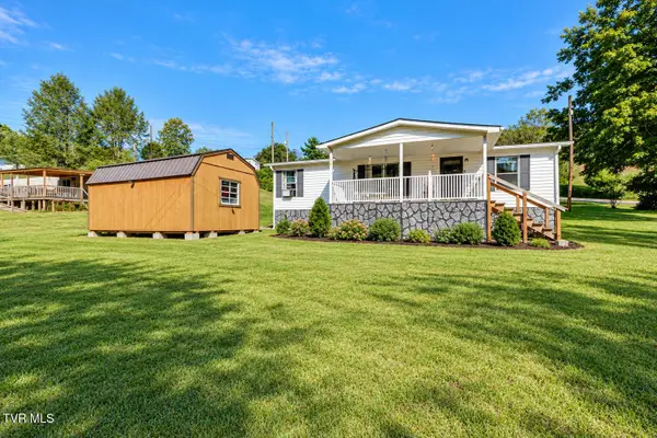 571 Call Valley Road, Swords Creek, VA 24649
