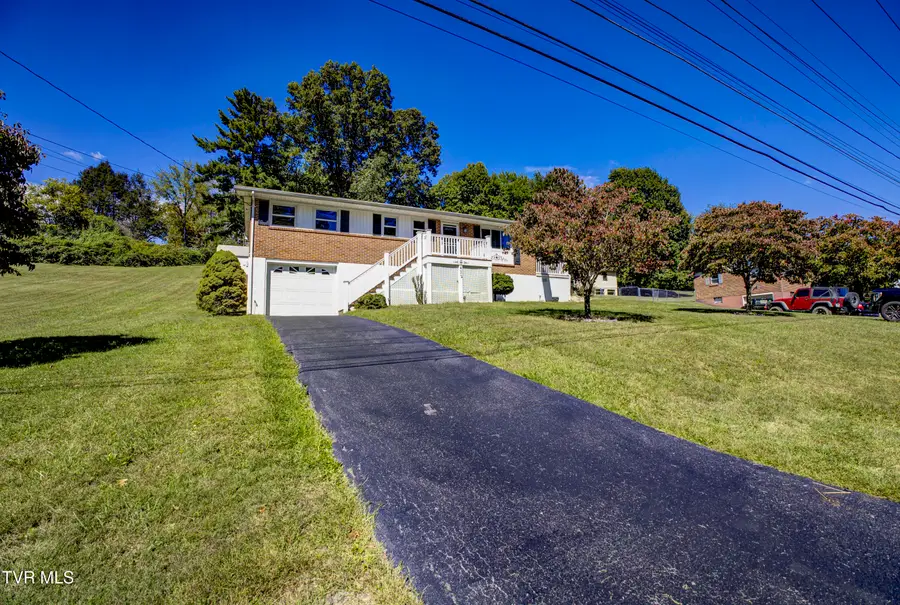 432 Wyandotte Road, Bristol, VA 24201 - #2
