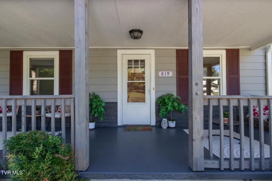 819 Lincoln Avenue, Johnson City, TN 37604 - #3