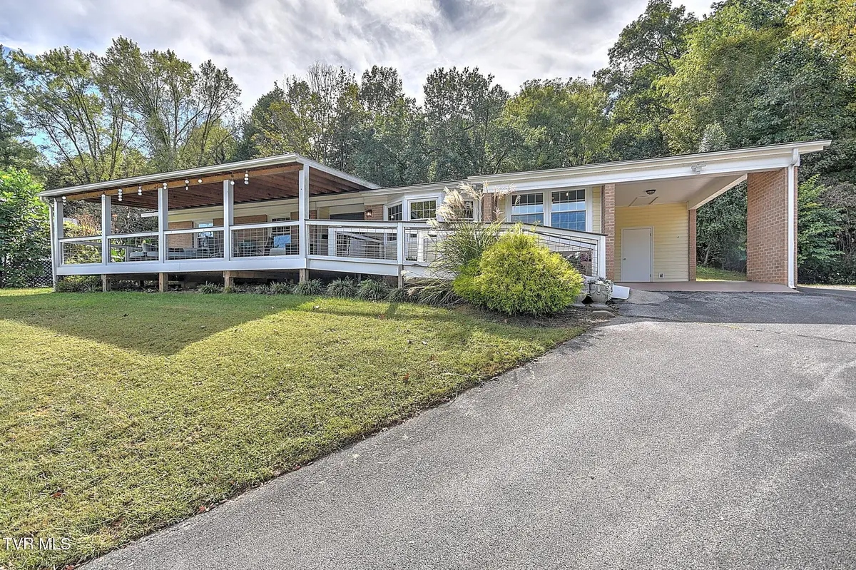 3404 Lakeshore Drive, Kingsport, TN 37663 - #1