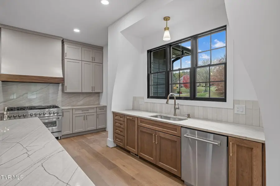 1811 Millbrook Drive, Johnson City, TN 37604 - #3