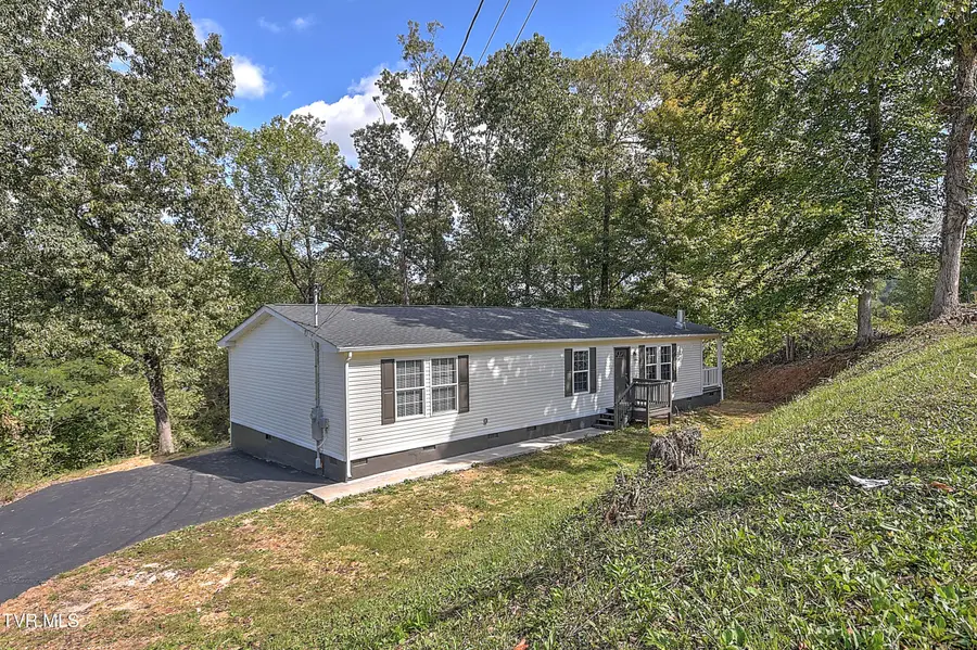 109 Daniel Lane, Elizabethton, TN 37643 - #3