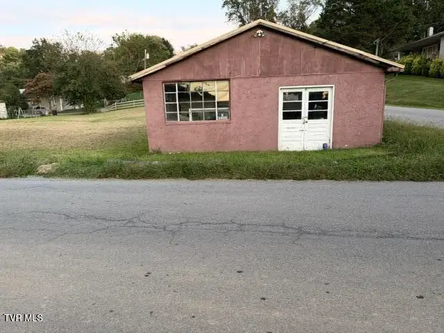 204 Delaney Street, Bristol, TN 37620 - #1