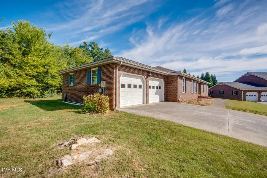 4 Royal Court, Johnson City, TN 37604 - #3