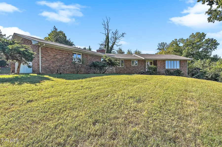 3701 Skyland Drive, Kingsport, TN 37664 - #3
