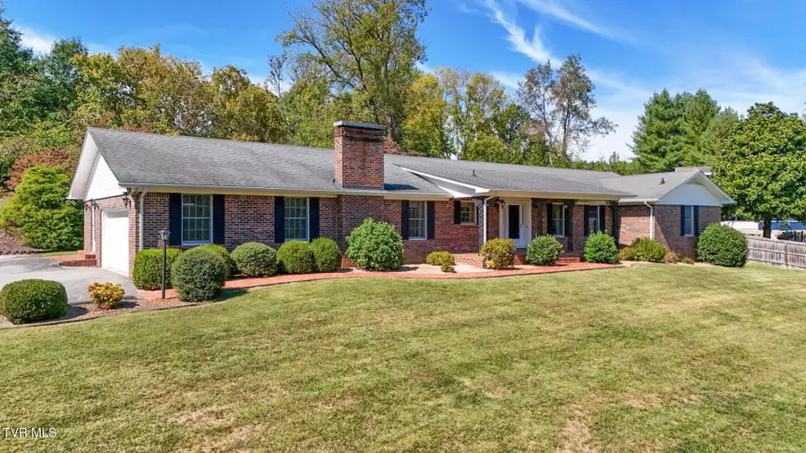 208 Sleepy Hollow Road, Bristol, TN 37620 - #2