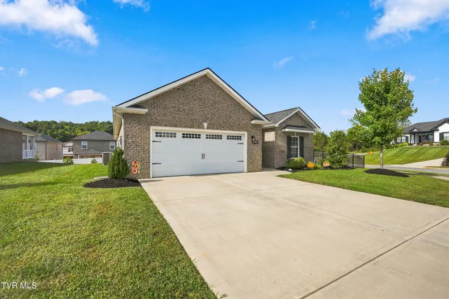 2328 Haystack Circle, Piney Flats, TN 37686 - #2